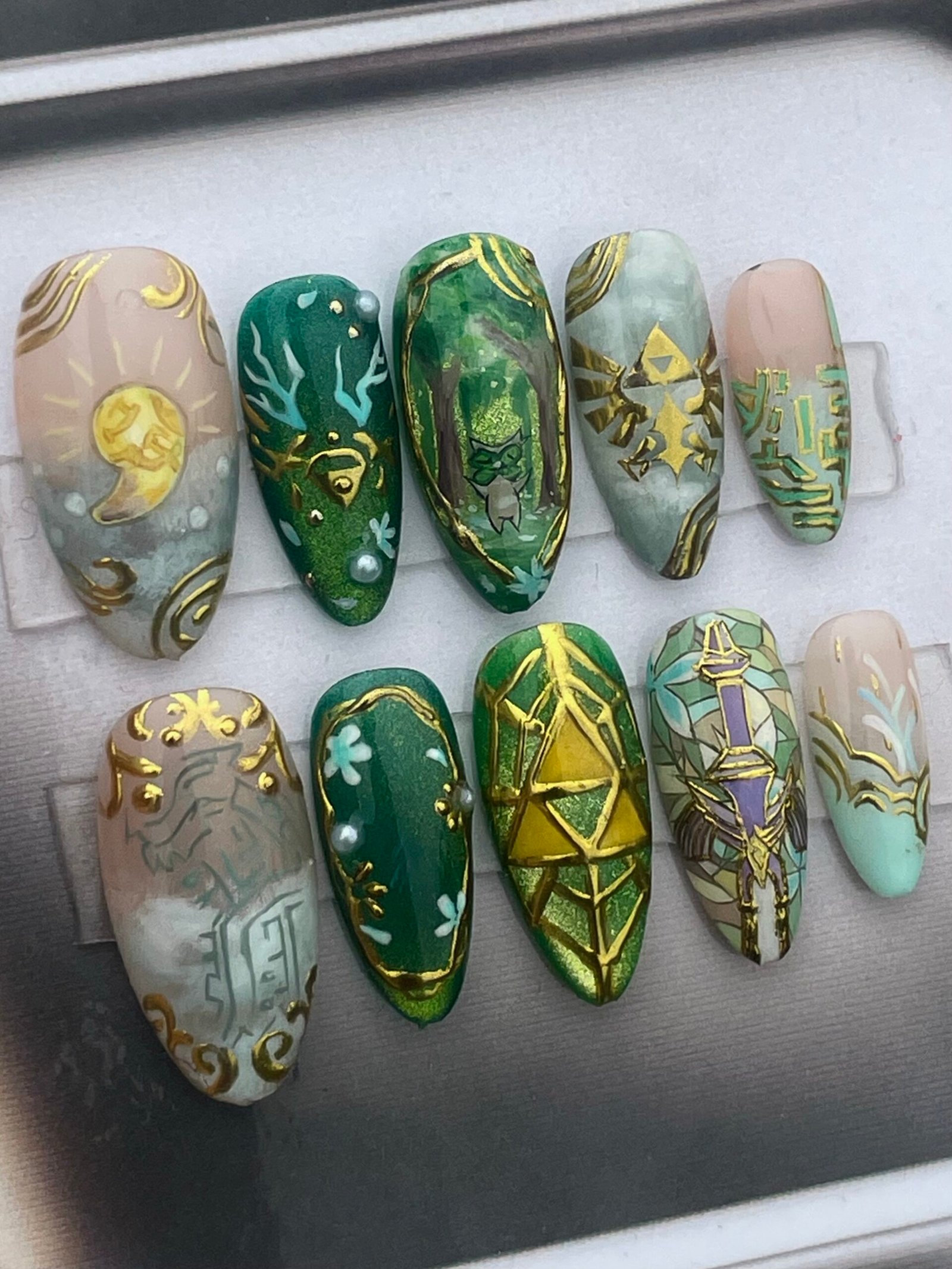 Legend of Zelda Nails (Pre-made)